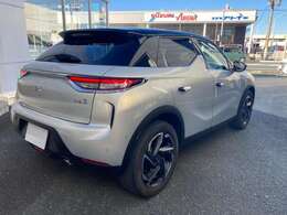 弊社では全車両の事前点検整備を行っております。またご納車前に再度点検整備を行い、全国ご自宅前までご納車致します。正規ディーラーならではのクオリティと安心をお届けしております！