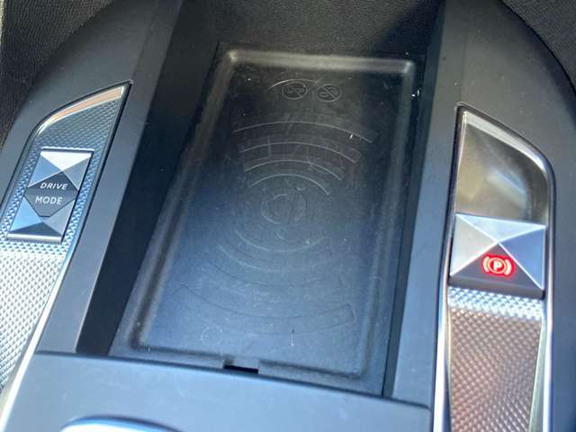 ワイヤレス充電付き