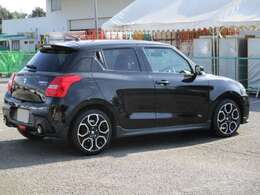 ナビの入れ替え等、前車からの部品の移動もできます。なるべくご要望通りになるよう心がけていますのでお気軽にお申し付けください。