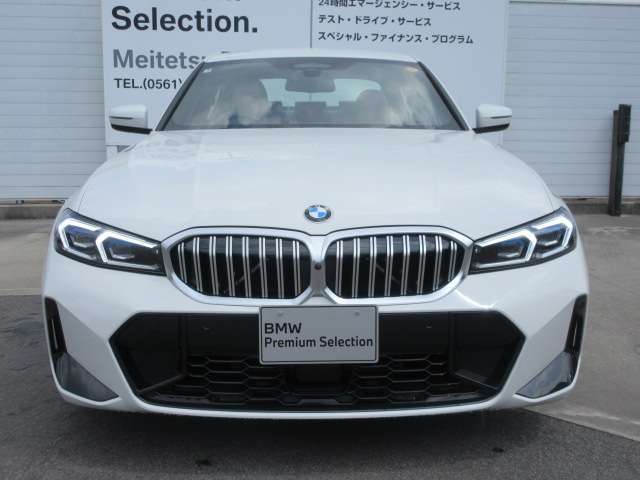 弊社試乗車としてのみ使用しておりましたので喫煙歴も無く保守管理が行き届いております。