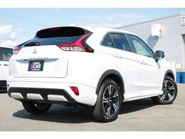 総額表示は愛媛県内で登録、納車を行った際のものとなっておりますので、その他の県に、お住まいの方は、スタッフまでご相談ください。