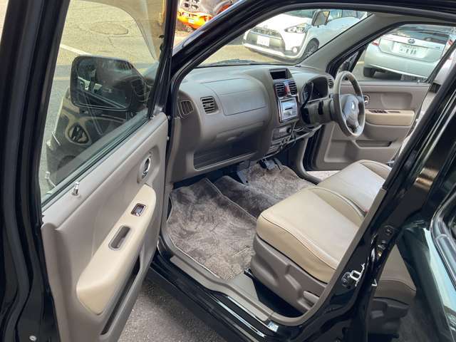 在庫に無いお車でも業者専用全国オークションにてお探しします。