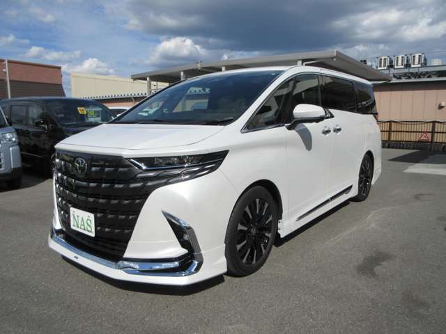 大好評を頂いております外装のガラスコーティングも好評受付中。お車ご購入とセットでお値打ちに施工できます。ご来店・お問合せお待ちしております♪