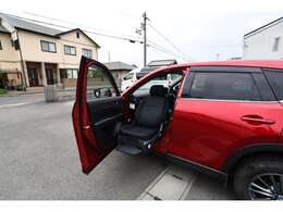 私たちは福祉車両の専門家です。様々なアドバイスが出来ます。詳しくは当社ホームページにて。福祉車両専門店ホームページ。http://sakaide-j.com/