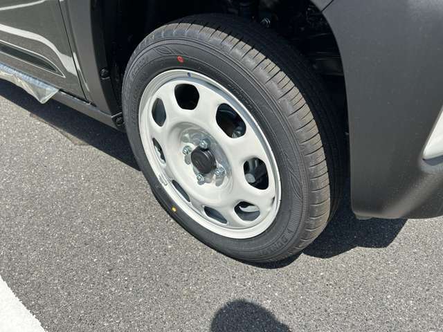 ☆車の保険は買ったところで加入するのがベストです。保険に関しても大手保険代理店をしておりますので安心してお任せください。不慮の事故の際も自社鈑金工場と連携して修理を進めてまいります☆