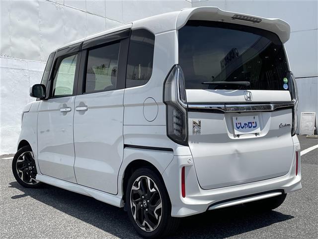 IDOMグループでは主要メーカー、主要車種をお取り扱いしております。全国約460店舗※の在庫の中からお客様にピッタリの一台をご提案します。　※2020年8月現在