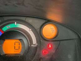 今回満充電走行可能距離99Km充電時の気温や前回走行の走り方にもよりますが大体100Kmから130Kmです。