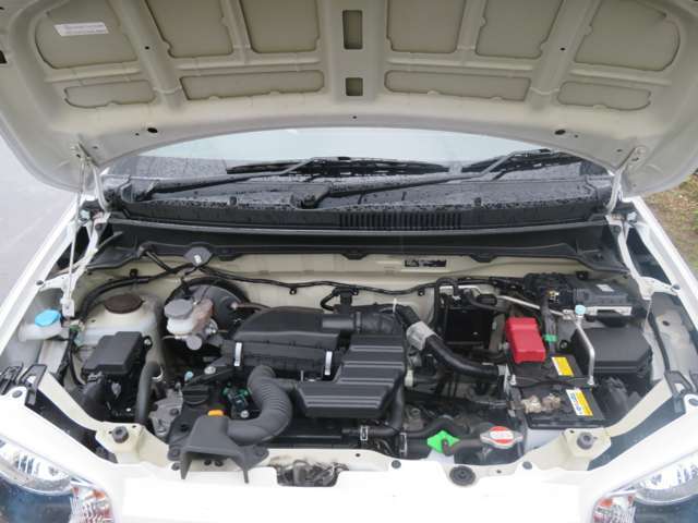 オイル交換は5000キロ毎で交換お願いします。オイルエレメントは1万キロ毎で交換お願いします。