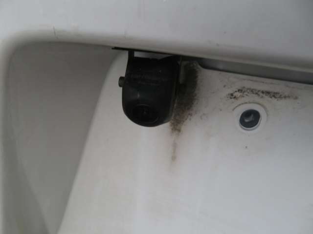 後方の安全確認しやすい、バックカメラ付きです。