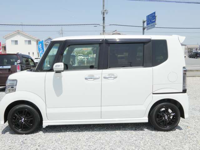 認定指定工場にて整備点検後の納車とさせて頂いております。交換部品が出る場合でも費用は一切頂きません！（部品代・作業工賃　共に無料）　ご安心してお乗り頂けます。