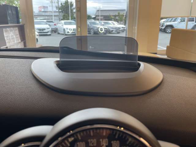 ぜひ厳選したドイツプレミアムブランドのお車を、見て・触って・比べてください！