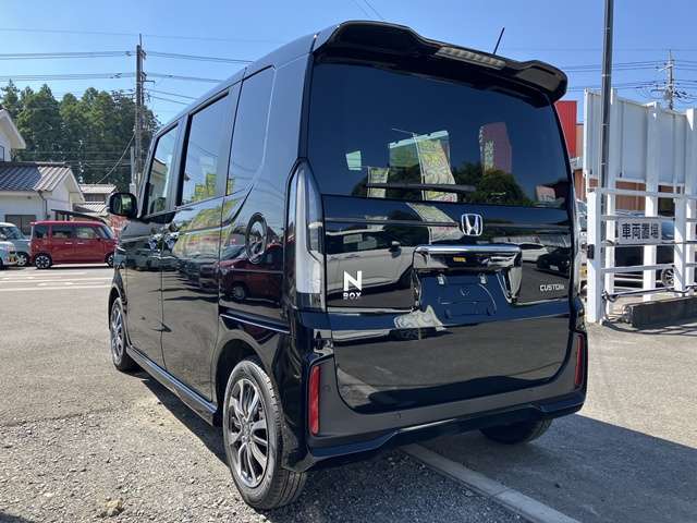 新車～中古車まで幅広く取り扱っております。指定工場完備！車検・鈑金・保険などお車のことは全てお任せください！