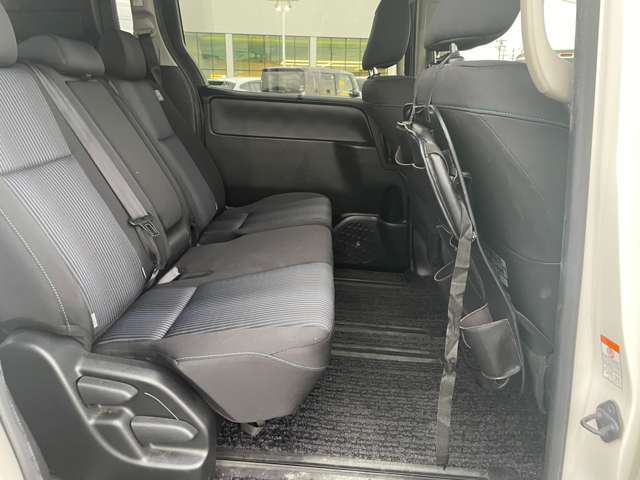 【2列目シート】現車の確認はお電話でも承っております。