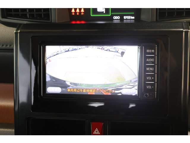 【ディーラーオプション】バックビューカメラ装着（パーキングガイドライン表示）※リバースシフトに連動して画面表示します。駐車時の安全と安心に欠かせない装備です！