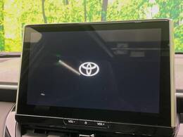 【10.5インチ　ディスプレイオーディオ】大画面のディスプレイはAppleCarPlayやAndroidAutoが利用可能。大きな画面でスマホナビアプリ等が利用いただけます♪