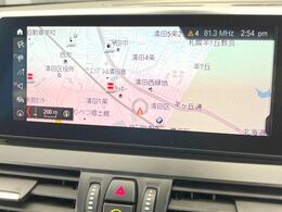 ●純正ナビ:一体感のあるナビは、高級感ある車内を演出してくれます。オーディオ機能も充実しておりますので、運転もより楽しめます♪