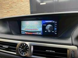 【バックモニター】装備で駐車が苦手な方も安心です！