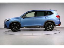 220mmのロードクリアランスを確保。