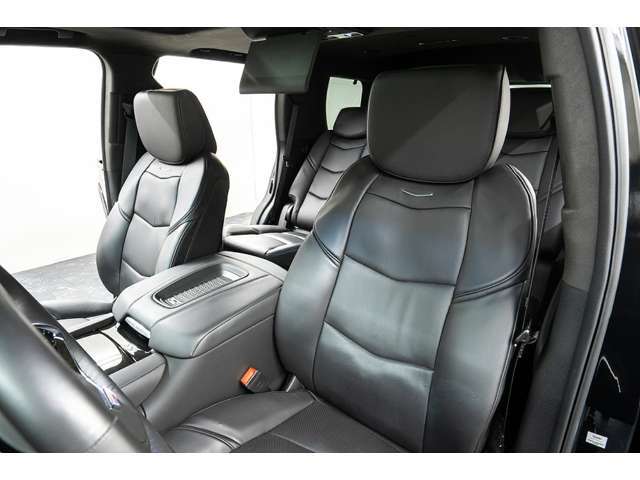 当社は厳選した車両仕入れを行っております。走行管理システムを通過した正確な実走行車はもちろん、修復歴あり車・冠水車・走行距離不明車などのお取り扱いは致しません。お車の細部まで点検し販売致しております！
