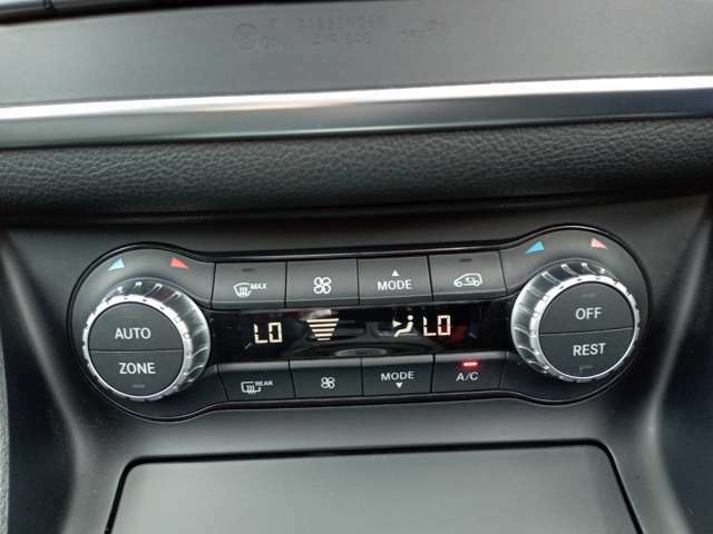 【オートエアコン】自動で車内温度を調整してくれる機能になります！！