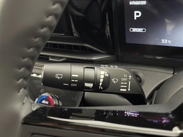 【運転席操作部】快適なドライブを楽しむための機能が装備されています！運転席から触れるので、使いやすいです！除菌プランいれていただくと、さらに清潔で安心していただけます！