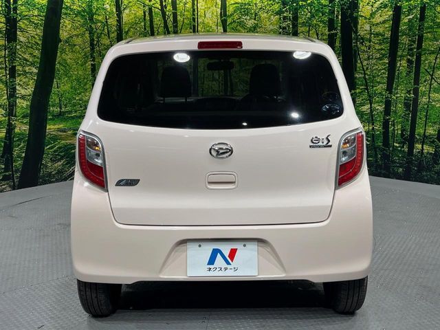 安心の最長10年・走行無制限保証（有償）をご用意。保証内容も充実はもちろん、無料点検＆オイル交換や、年中無休の全国・24時間ロードサービスも付帯されておりますのでご安心下さい。