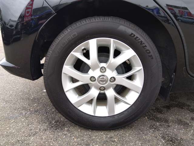 ☆禁煙車☆全周囲カメラ☆エマージェンシーブレーキ☆純正SDナビ☆フルセグTV☆Bluetooth☆スマートルームミラー☆クリアランスソナー☆LEDヘッドランプ☆ハーフレザーシート☆ETC☆