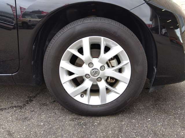 ☆禁煙車☆全周囲カメラ☆エマージェンシーブレーキ☆純正SDナビ☆フルセグTV☆Bluetooth☆スマートルームミラー☆クリアランスソナー☆LEDヘッドランプ☆ハーフレザーシート☆ETC☆