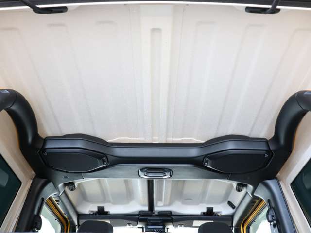 ハードトップは着脱可能！解放感のあるドライブもOK！