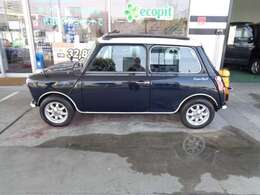 平成29年新社屋完成！居心地のいいショールームとフリードリンク！でゆっくいくつろいで下さい。中古車販売以外にも、レンタカーやキャンピングカー販売、カーコーティングも承っております！