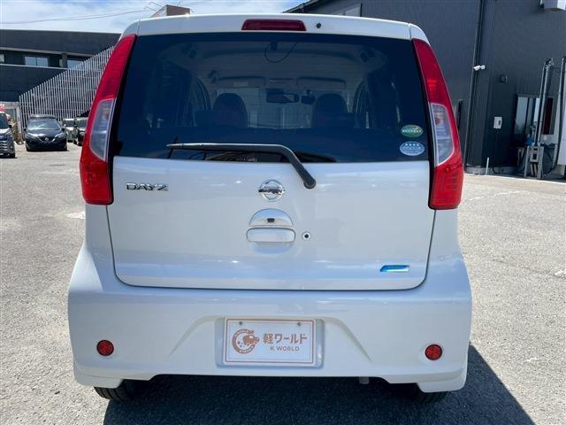 当店の販売車両は第三者機関（AIS）に依頼し、傷の箇所や修復歴などの300以上の検査箇所の品質チェックを実施しておりますのでご安心下さい。