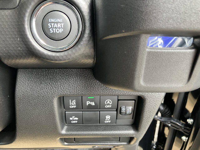 自社ホームページでは、お得な情報満載！最新チラシや目玉車などの情報は【ナオイオート　車販売】で検索★
