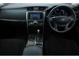 年式を感じさせない無い内装で御座います！マークxならではなシンプルな内装に仕上がっております！！