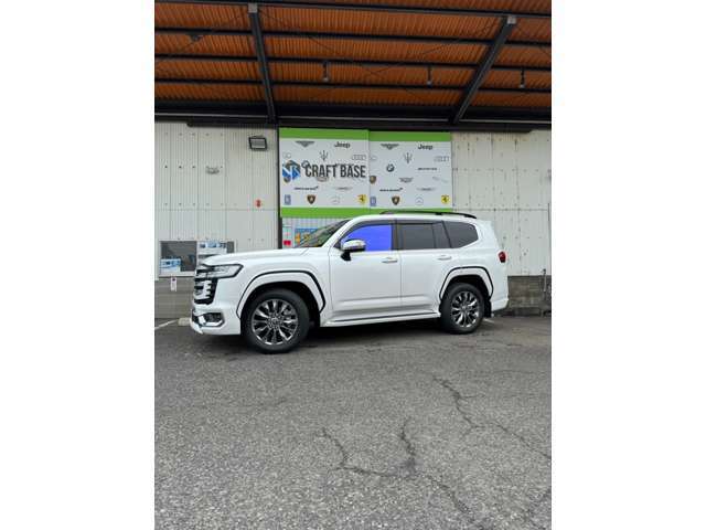 トヨタ ランドクルーザー300 3.5 ZX 4WD 2023年 800キロ (徳島県