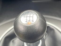 【フロア6速MT】走りの6速MT！！スポーティーな走行をお楽しみいただけます♪