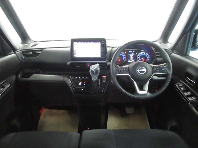 視界良好で運転しやすい車ですロングドライブにも最適です