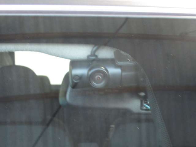 万一に備え、運転の記録をしっかり保存 ( ドライブレコーダー)