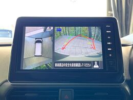【アラウンドビューモニター】専用のカメラにより、上から見下ろしたような視点で360度クルマの周囲を確認することができます☆死角部分も確認しやすく、狭い場所での切り返しや駐車もスムーズに行えます。