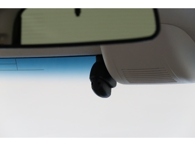 ◆◆『ドライブレコーダー』動画を残すことで万が一の事態に遭遇した時の必須アイテムです！急ブレーキ・急ハンドルが起こった際、自動で記録が上書きされずに保存され、後でPC等で確認出来ます。