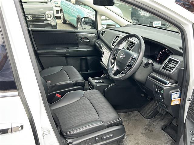 気になる車はすぐにお問い合わせください！右のカーセンサー専用無料ダイヤルから、専門スタッフがお車のご質問にお答えいたします！