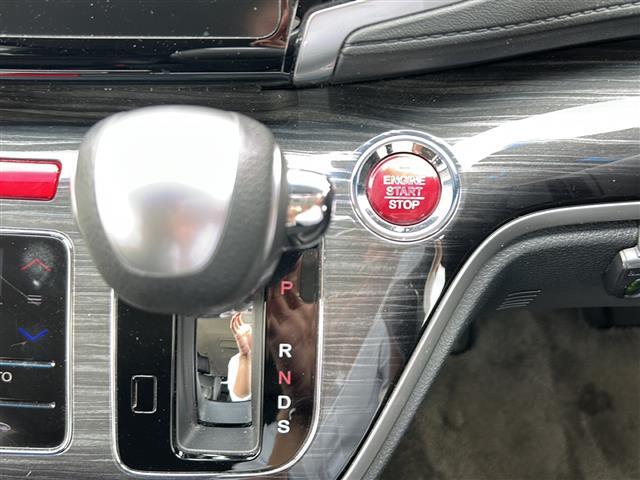 【試乗可能】展示車両は試乗可能です。事前にご連絡を頂ければナンバー付きの車両は公道での試乗が可能です。ナンバーが付いていない車両は場内での試乗になります。【無料通話】TEL：0120ー951ー329まで