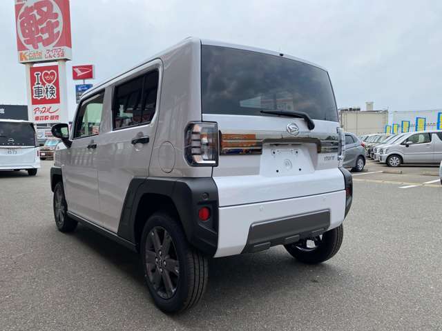 「ケイカフェでは、コロナウイルス対策として納車時に除菌施工を行っています！手が多く触れる内装を除菌することでおクルマの引渡しも安心です♪詳しくはケイカフェまでお問い合わせください！」