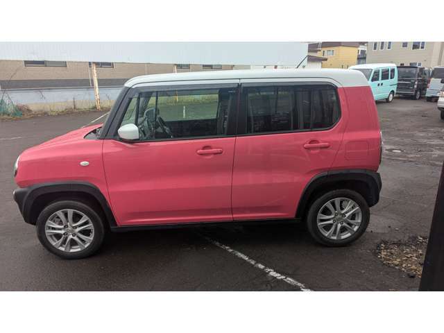 気になるおクルマはまずはお電話を♪011-573-4444まで♪　全車、夏・冬タイヤ付プラン完備です！納車前エンジンオイル・エレメント交換を致しております！全車安心の総額表示店です！！