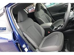 人体構造にまで踏み込んだ医学的アプローチでシートを新設計。ロングドライブを快適に過ごせる乗り心地を実現しています。