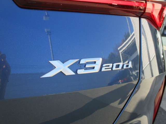 初めて輸入車を検討される方、輸入車に興味はあるけれどメンテナンスなど不安や質問がたくさんある方、是非一度当社にお出かけ下さい。一つ一つご質問に丁寧にお答えさせていただきます。お気軽にお声かけ下さい。