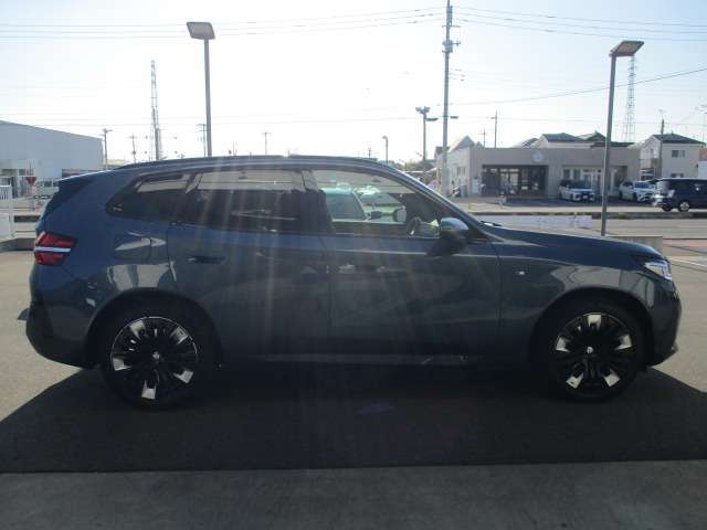 当社の新車販売下取車を多く扱っております。しっかりと整備され、大切に乗られた認定中古車を是非ご覧ください。営業スタッフ4名事務1名で毎日元気に営業しております。お気軽にご来店いただけたら幸いです。