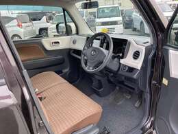 運転席側からの写真です。綺麗にしてますので、是非ご来店くださいませ。