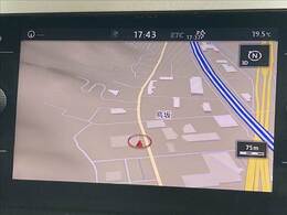 純正ナビ装備！！フルセグTV　Bluetooth搭載！！