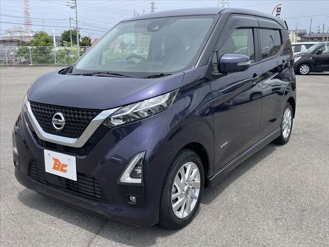 ガラスコーティングなども行っております。プロスタッフによる、施工ですのでご安心してお頼みください。