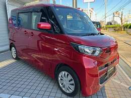 兵庫三菱自動車宝塚店です。当店は新車ショールーム併設の販売店です！